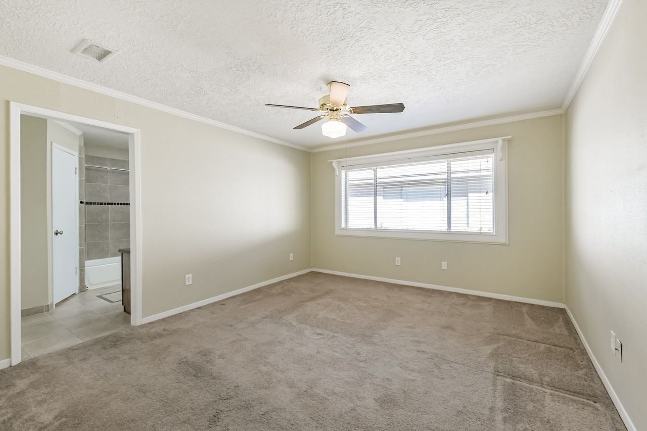 23227 Briarcreek Blvd - Photo 6 of 41