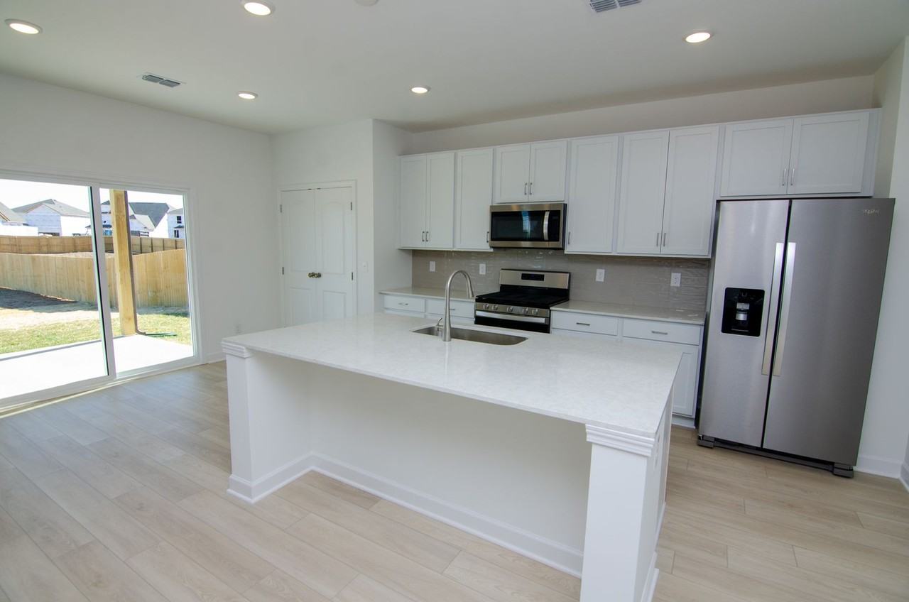 506 Forsberg Ct - Photo 2 of 29