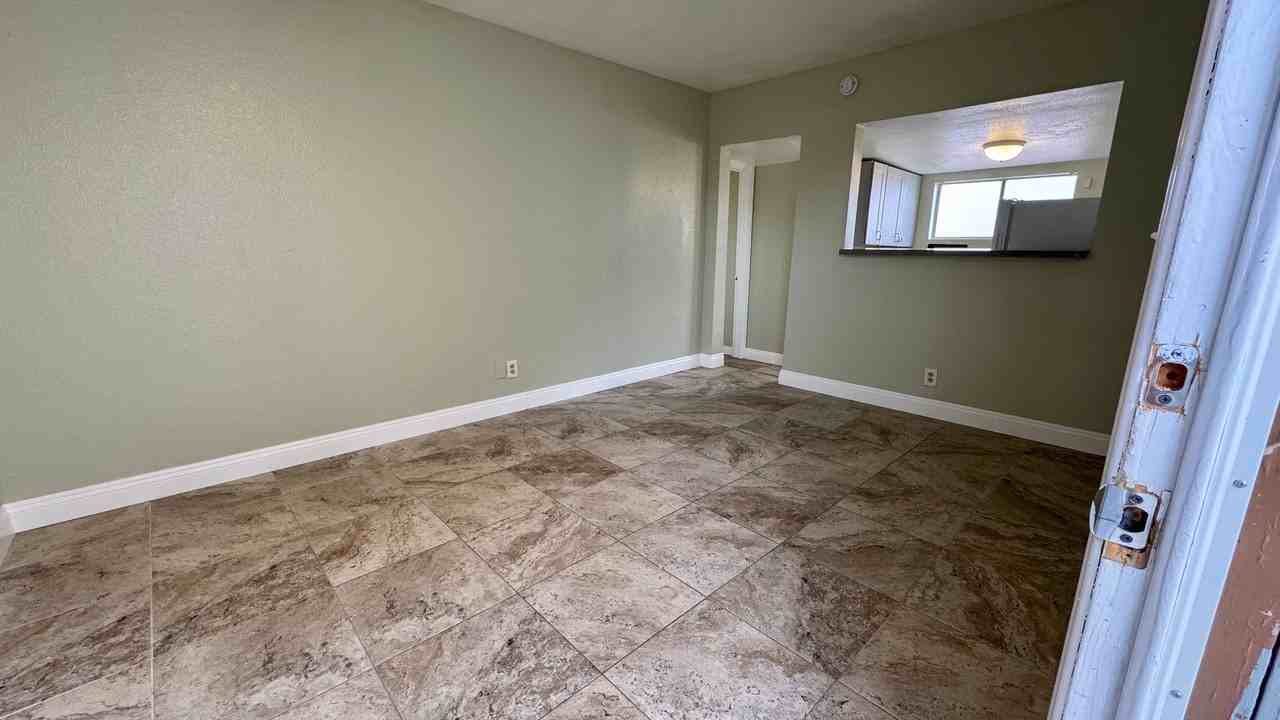 6225 Casada Way - Photo 3 of 10