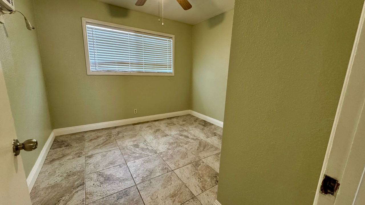 6225 Casada Way - Photo 7 of 10