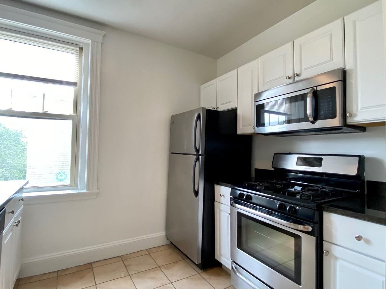 1838 Commonwealth Avenue - Photo 3 of 33