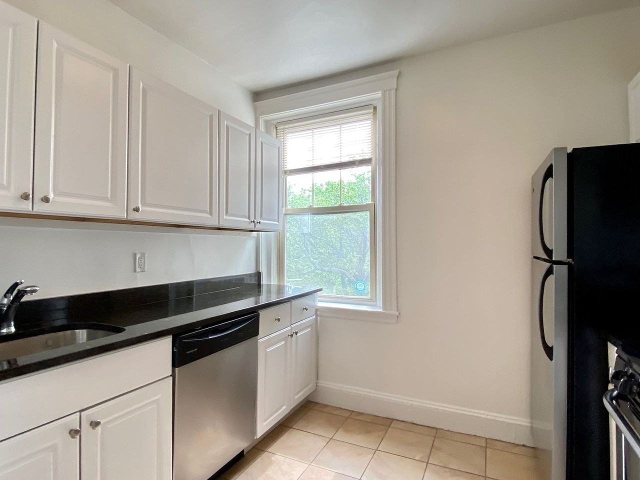 1838 Commonwealth Avenue - Photo 4 of 33