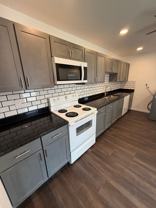 Newly Renovated 1 Bedroom Apartment! - Photo 1 of 1