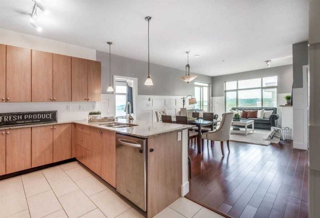 290 Francis Way #302 - Photo 3 of 16