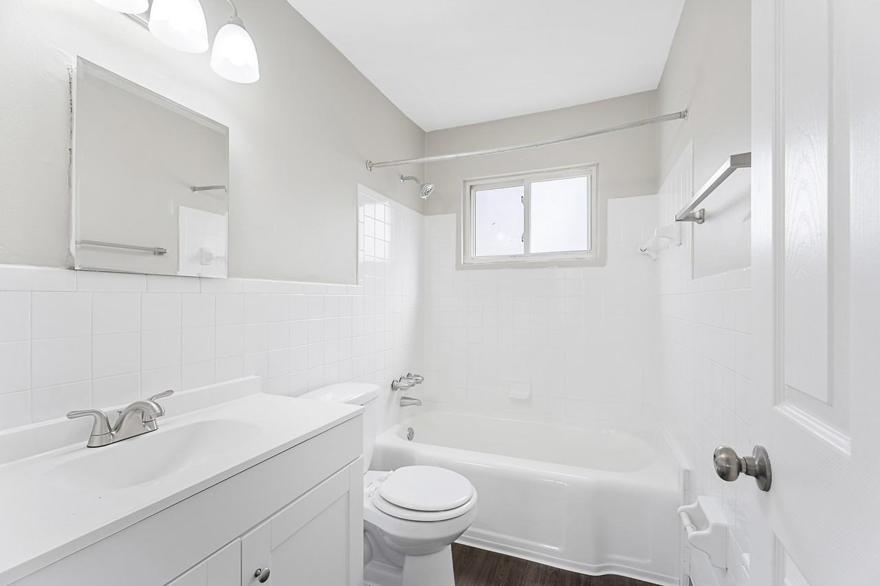 19150-19182 Beech Daly Rd. - Photo 4 of 10