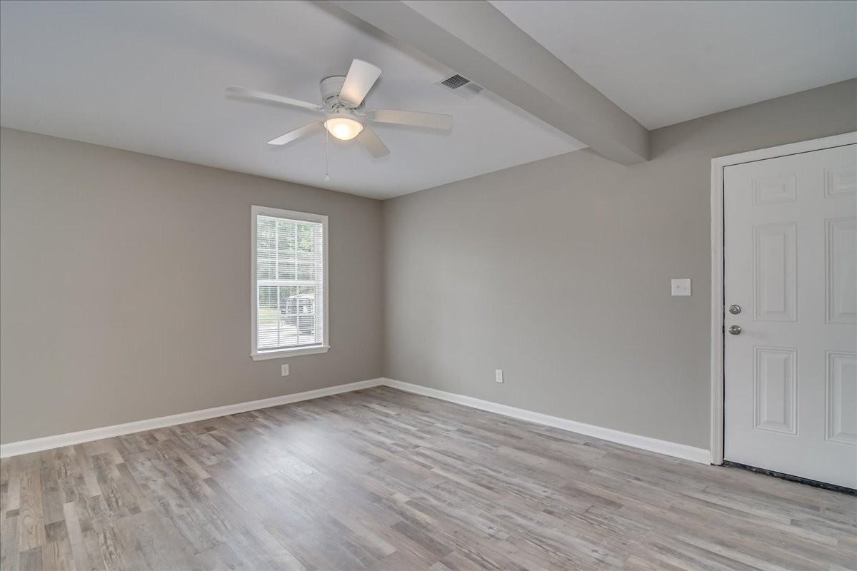 Colton Woods Apartments - Photo 5 of 20