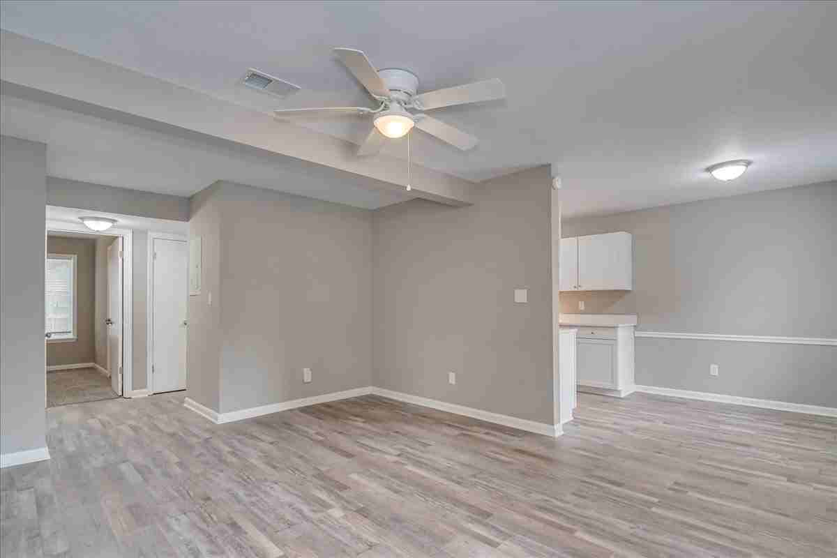 Colton Woods Apartments - Photo 6 of 20
