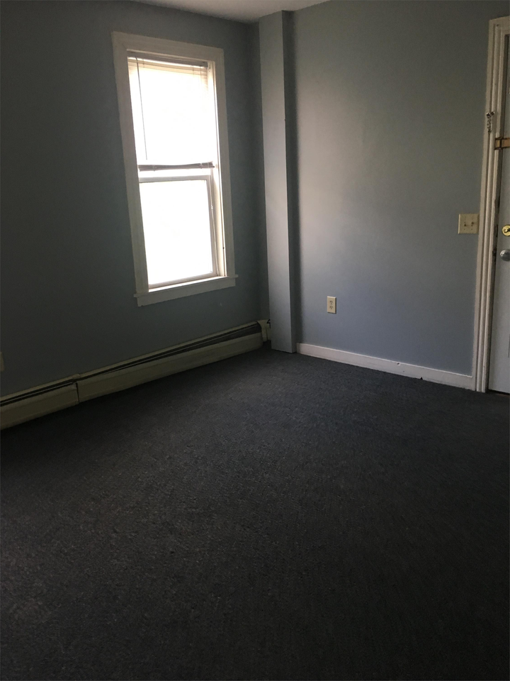 113 Maple Street - Photo 7 of 22