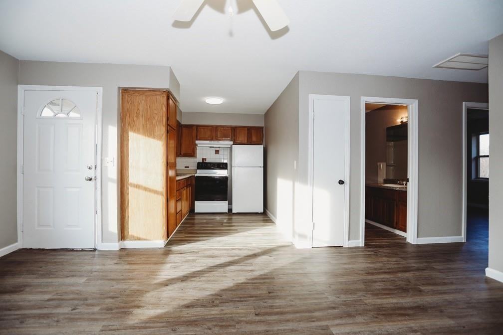 494 North Main Street Unit B - Photo 7 of 16