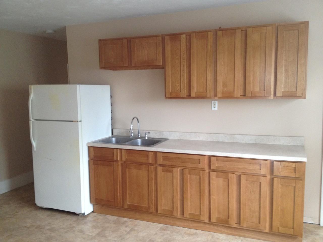 2 North Main St, Webster, MA 01570 - Photo 2 of 7