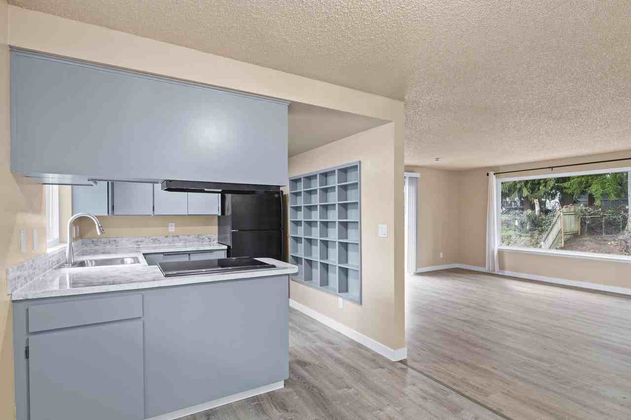 6115 West Beech Street - Photo 2 of 20