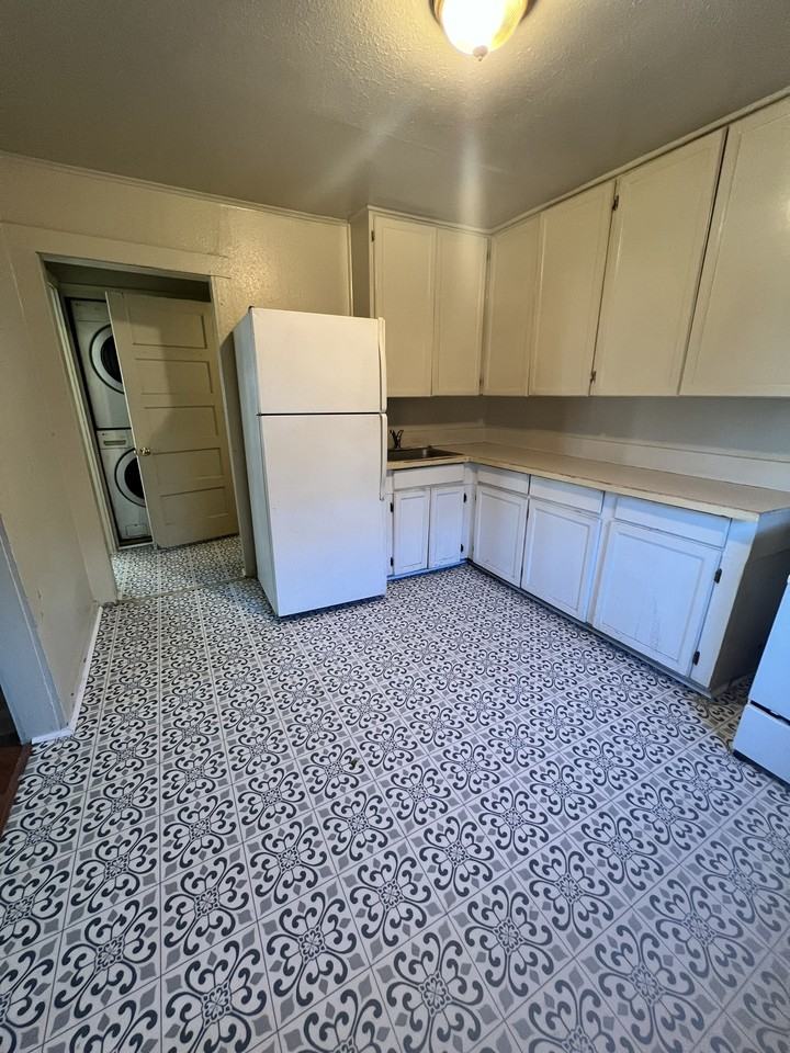 1616 Kirkman Street - Photo 5 of 10