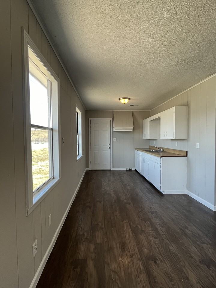 487 South Jefferson Street - Photo 2 of 5