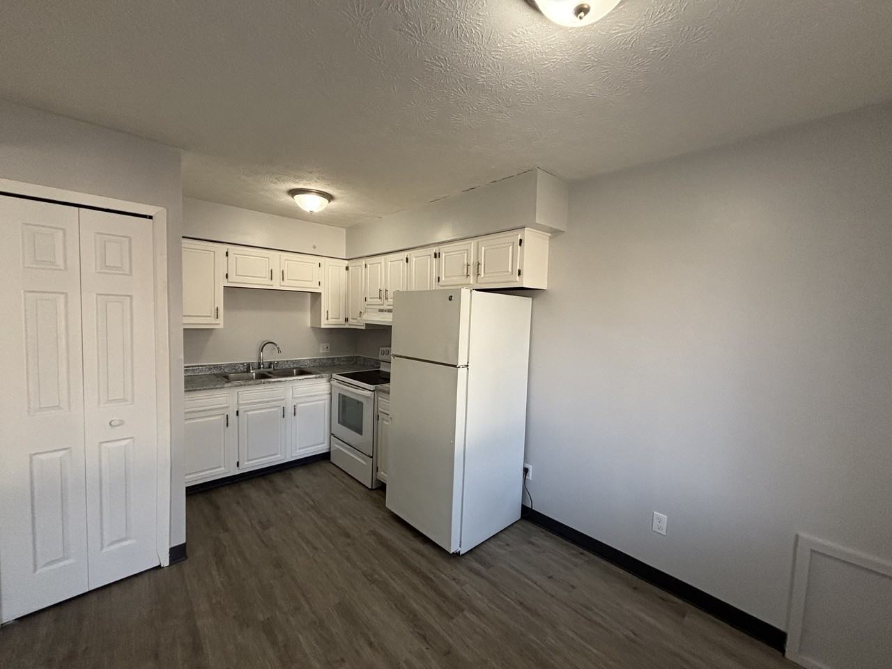 2117 Ashbrook Avenue - Photo 3 of 11