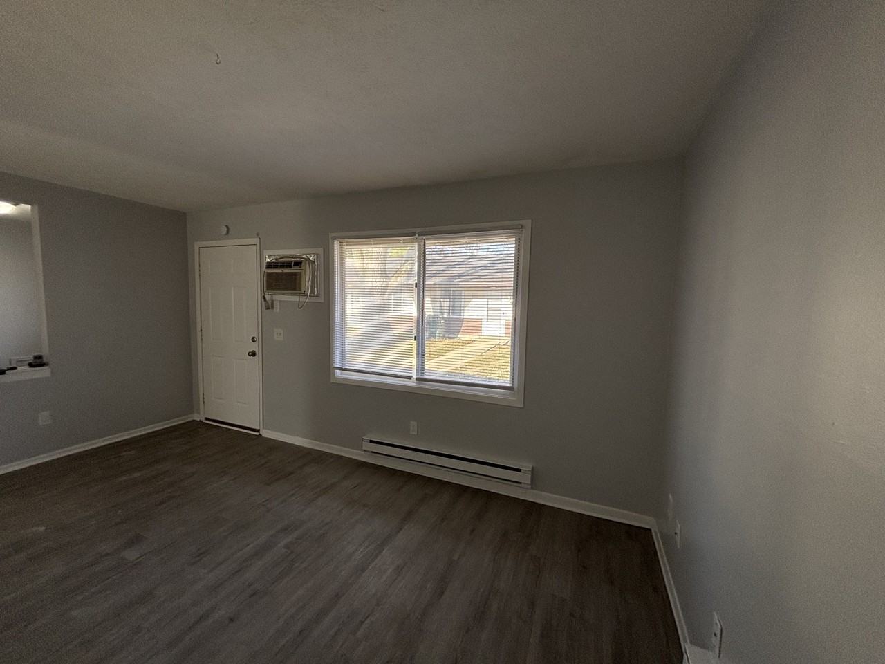 2117 Ashbrook Avenue - Photo 4 of 11