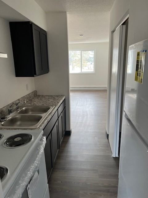 438 Martin Road - Photo 4 of 8