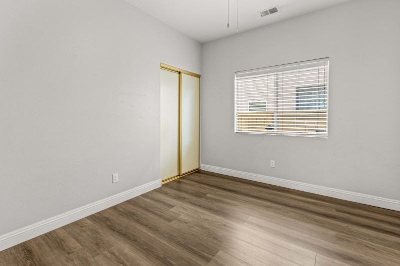 515 Kiley Rd - Photo 2 of 19