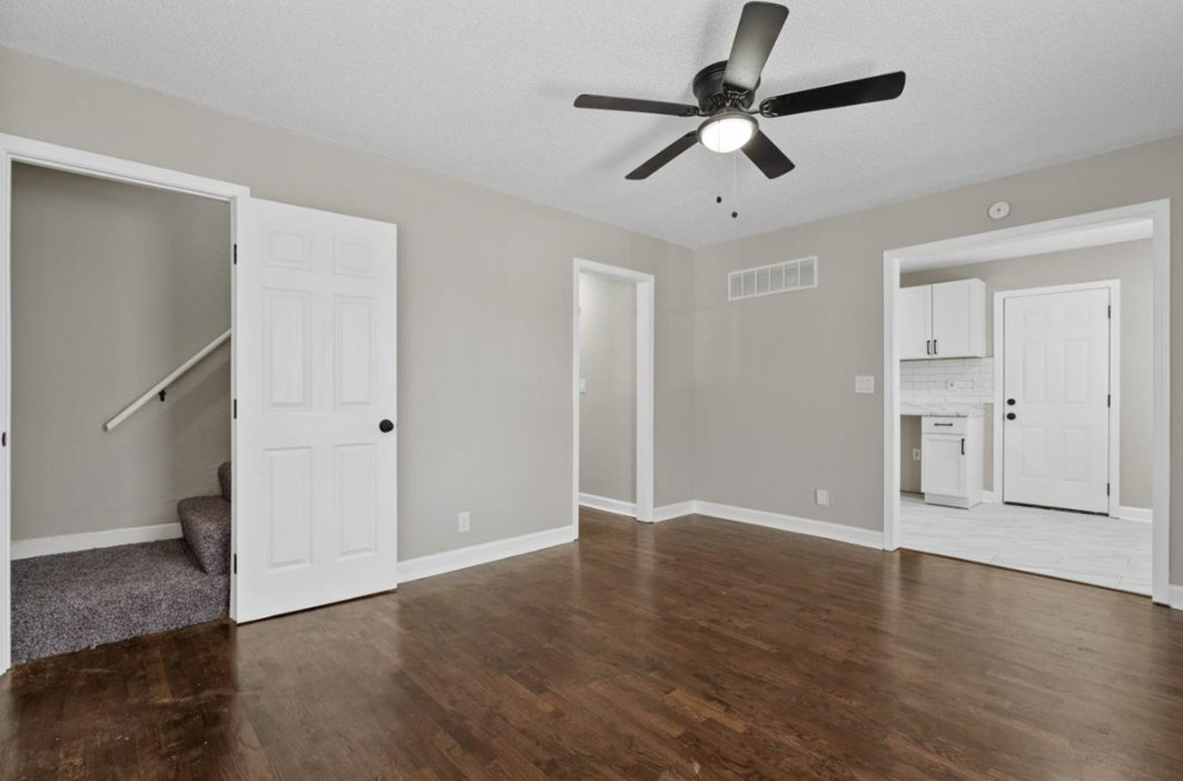 3403 Norton Ave - Photo 2 of 10