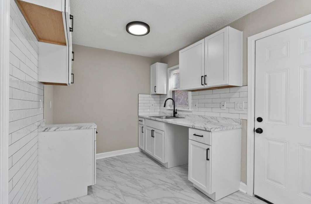3403 Norton Ave - Photo 3 of 10