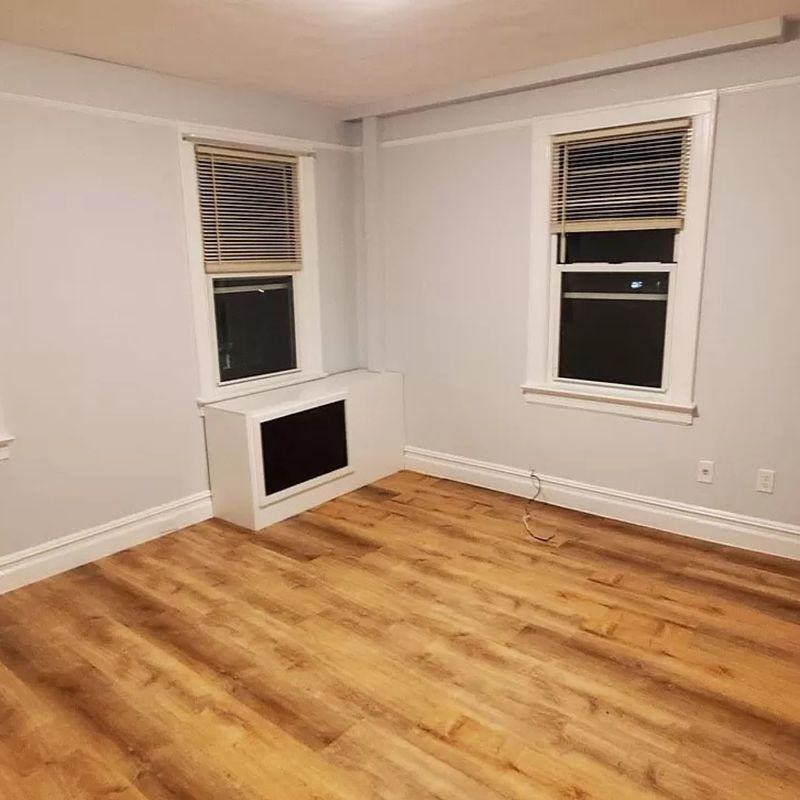 25 Park Ave - Photo 3 of 5