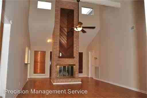 1718 S Kirkwood Rd - Photo 2 of 15