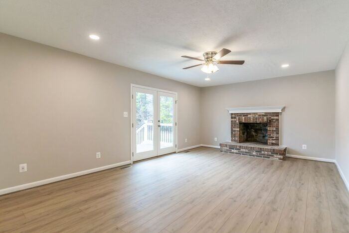 42830 Dusty Ln - Photo 2 of 15