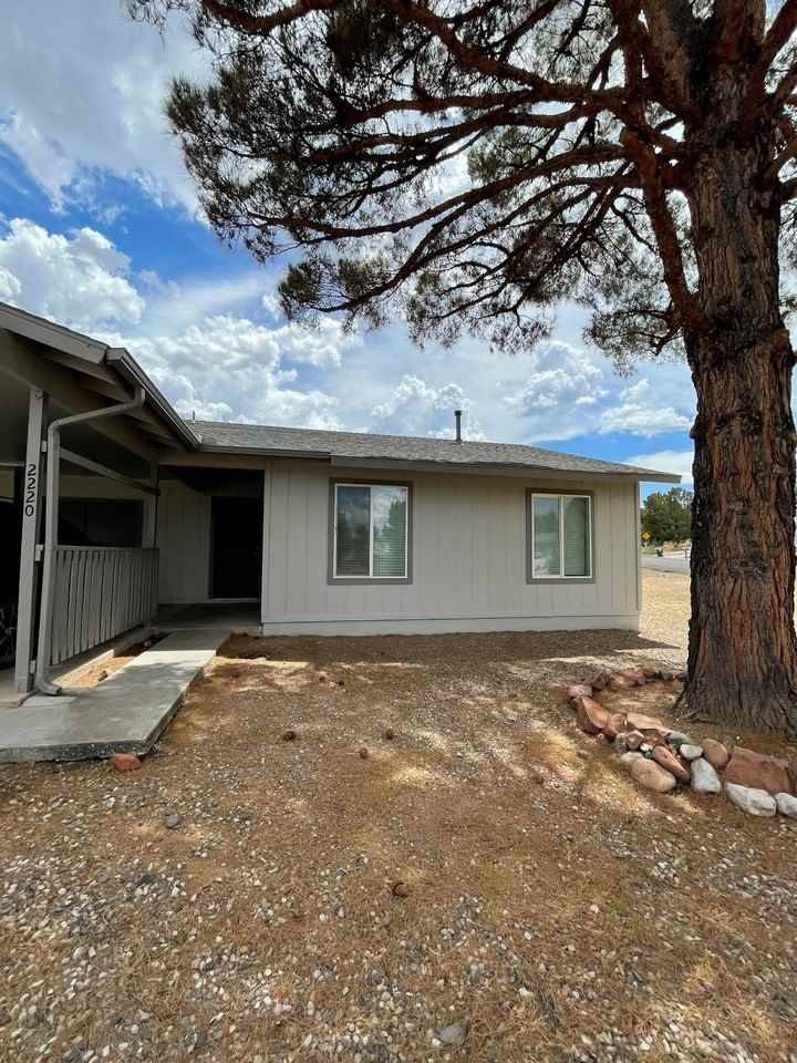 2220 S Cottonwood Dr #NA - Photo 2 of 18