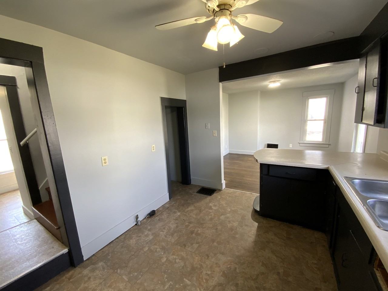 801 Sherman St #NA - Photo 3 of 27