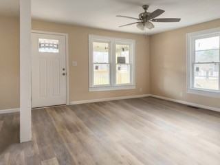 114 Stamey St Se #NA - Photo 2 of 13