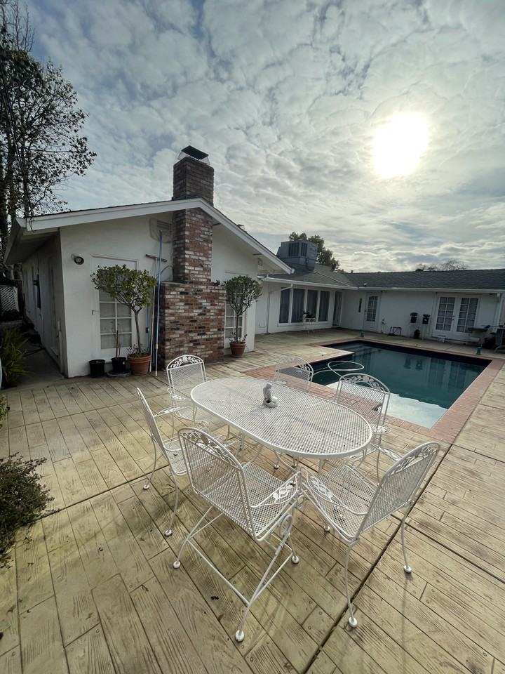 1205 W Benjamin Holt Dr #NA - Photo 3 of 8