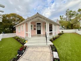 The Pink House | Luxury Furnished | Tampa Heights | Near Downtown, TGH & Armature Works - Photo 1 of 1