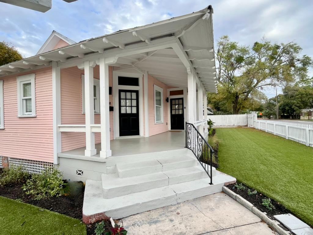 The Pink House in Tampa Heights Historic District - Photo 2 of 53