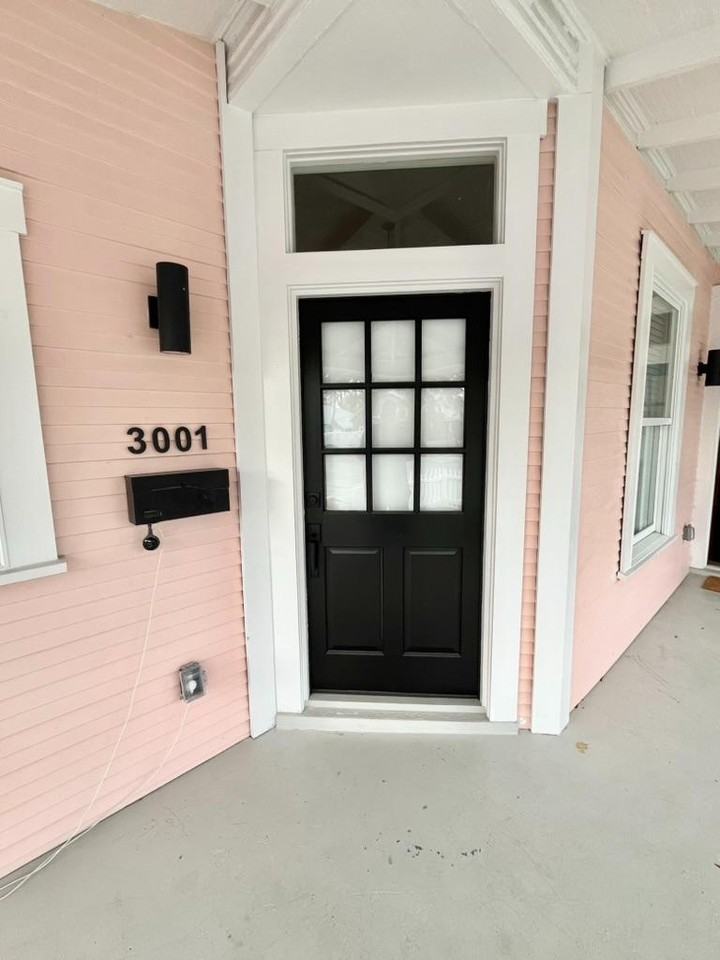 The Pink House | Luxury Furnished | Tampa Heights | Near Downtown, TGH & Armature Works - Photo 4 of 30