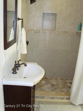 208 ASHLEY ST. - Photo 3 of 12