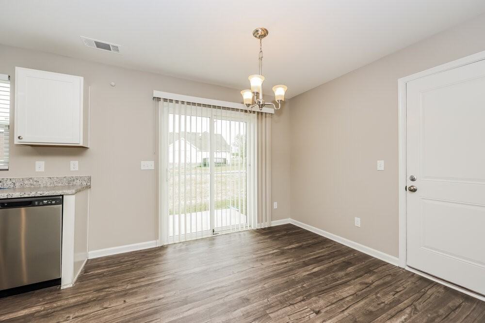 106 Norwich Ct - Photo 6 of 17