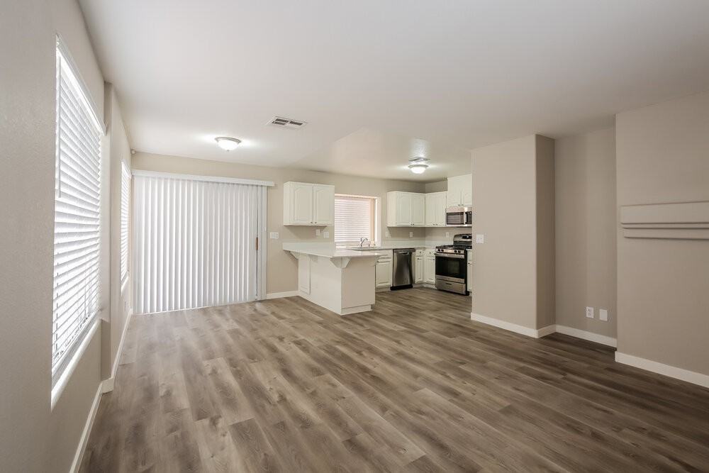 1837 Monte Alban Dr - Photo 6 of 17