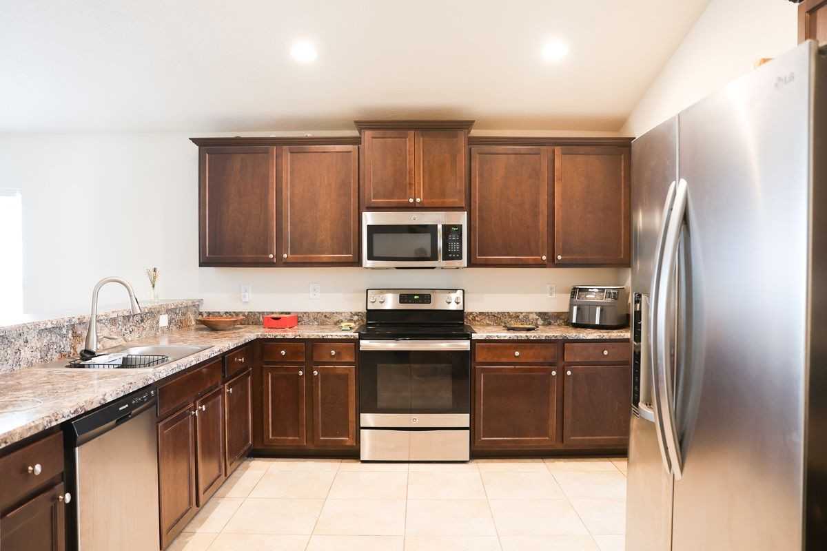 854 Breakaway Trl - Photo 2 of 3