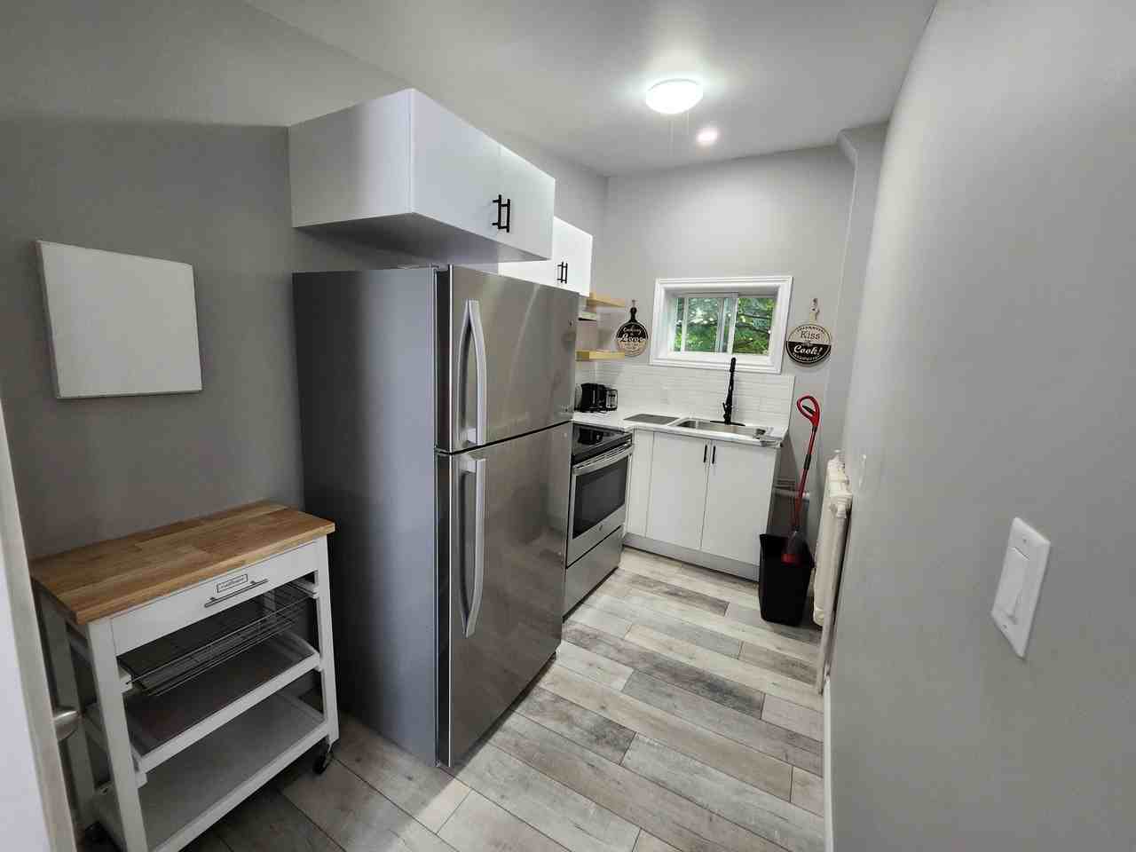 90 Wentworth St #3 - Photo 6 of 12