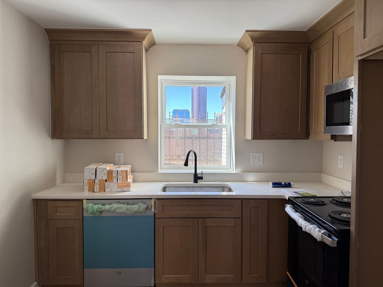 396 Linden Ave NE - Photo 2 of 16