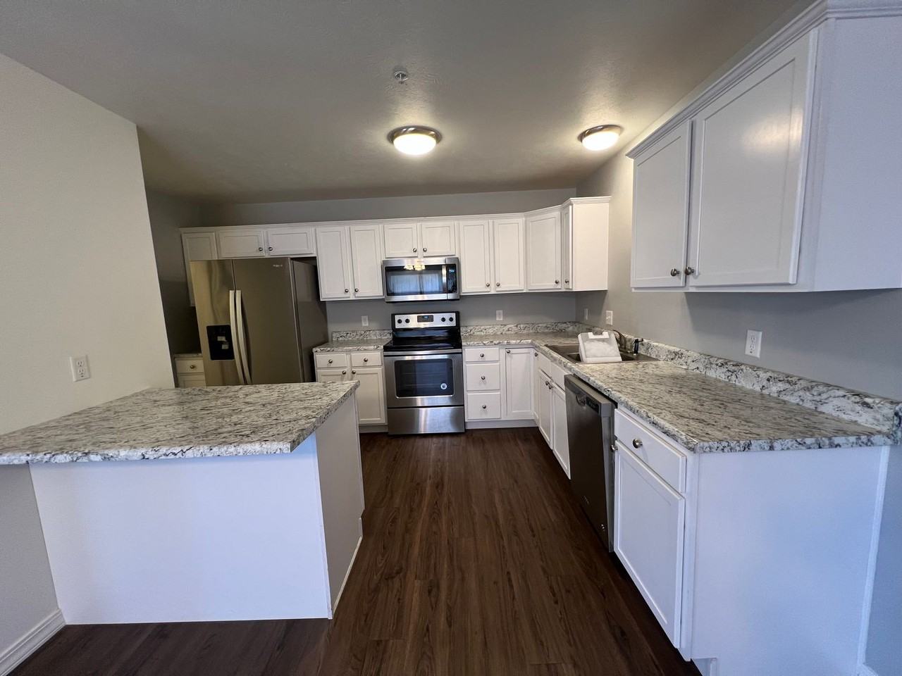 106 Sunrise Cv - Photo 3 of 18