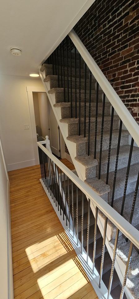 Amoskeag Apartments - Photo 5 of 8