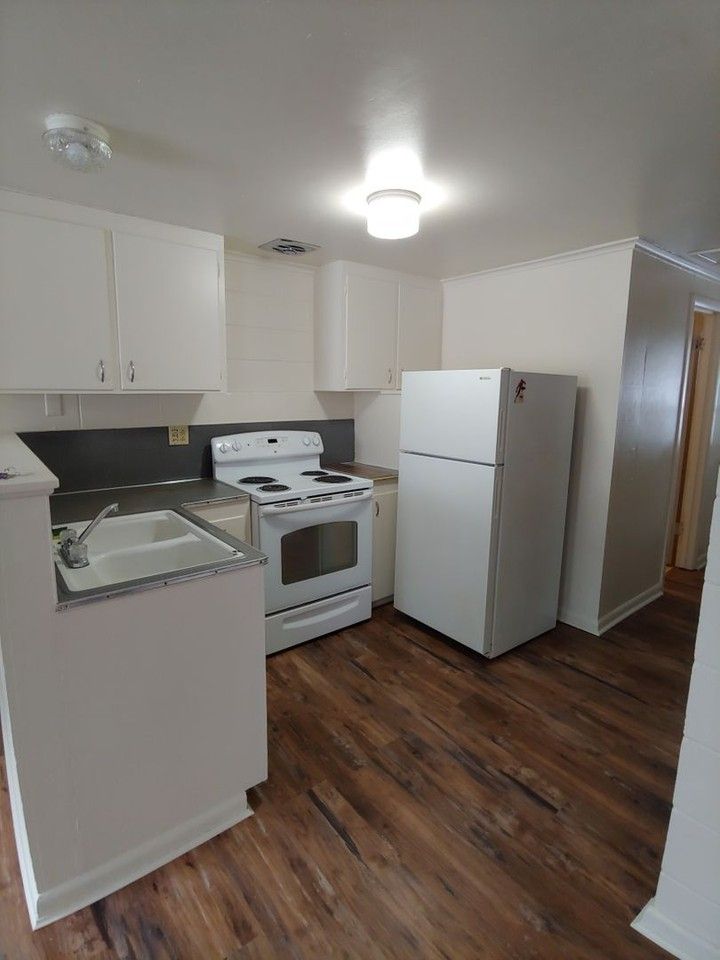 1820 Fargo St - Photo 3 of 6