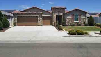 featured image of 13810 Elbury Ave