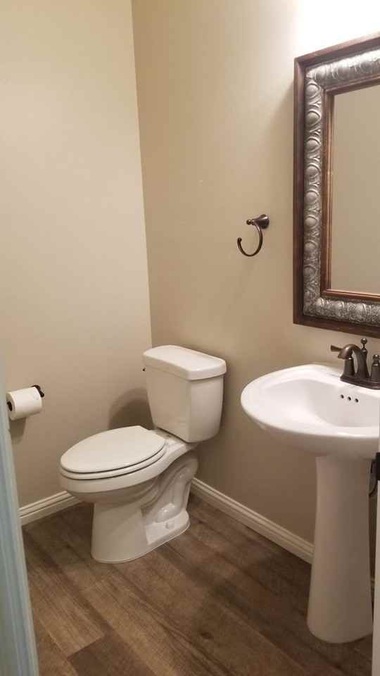 13810 Elbury Ave - Photo 2 of 15