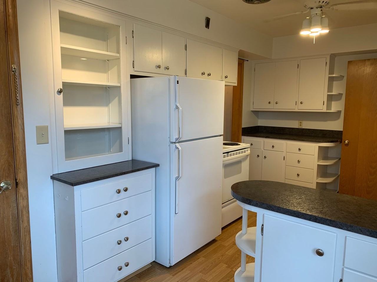 1805 4th St S - Photo 2 of 27