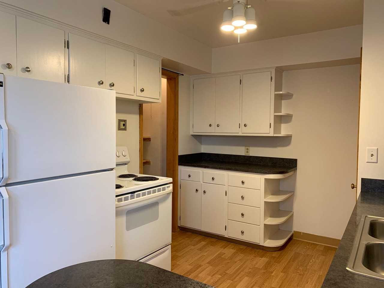 1805 4th St S - Photo 5 of 27