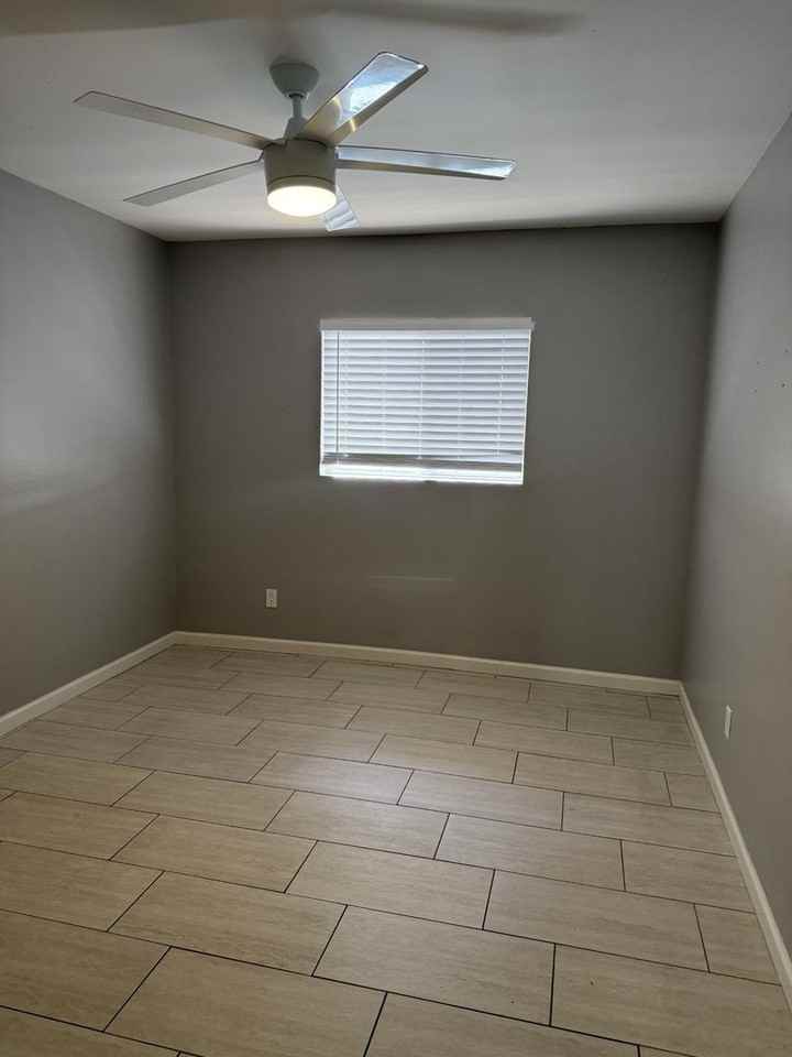 4110 N 22nd St #2 - Photo 7 of 9