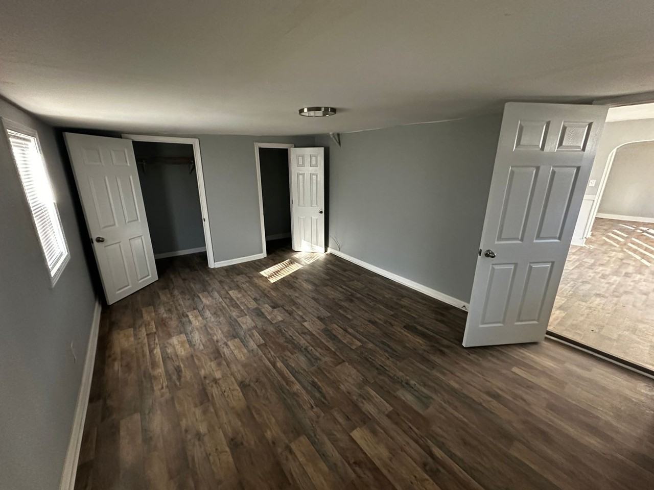 2214 Herman Ave - Photo 6 of 11