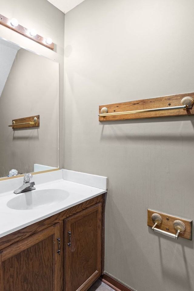 5327 Summit Heights Dr - Photo 3 of 26