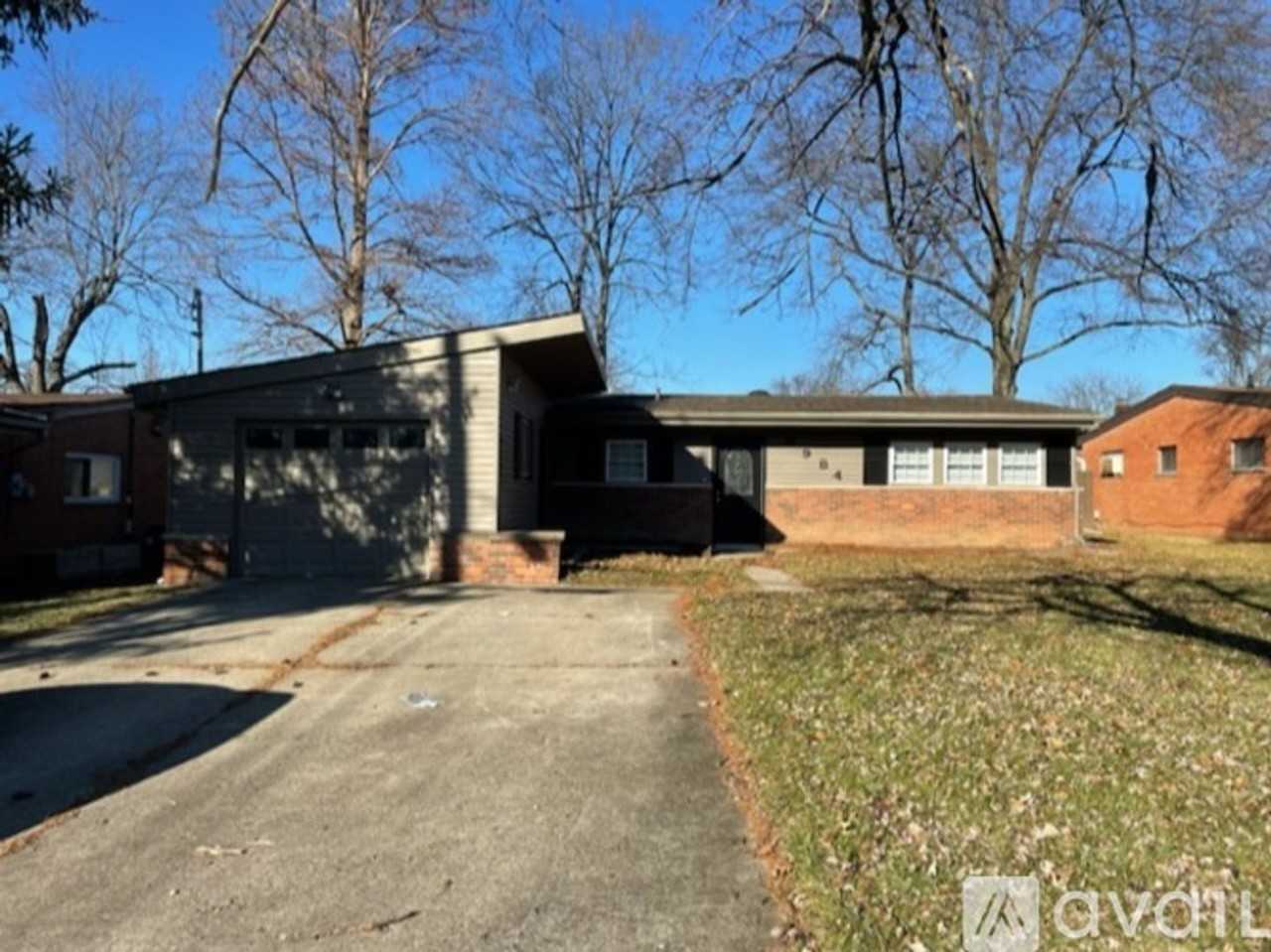 8984 Mockingbird Ln - Photo 2 of 14